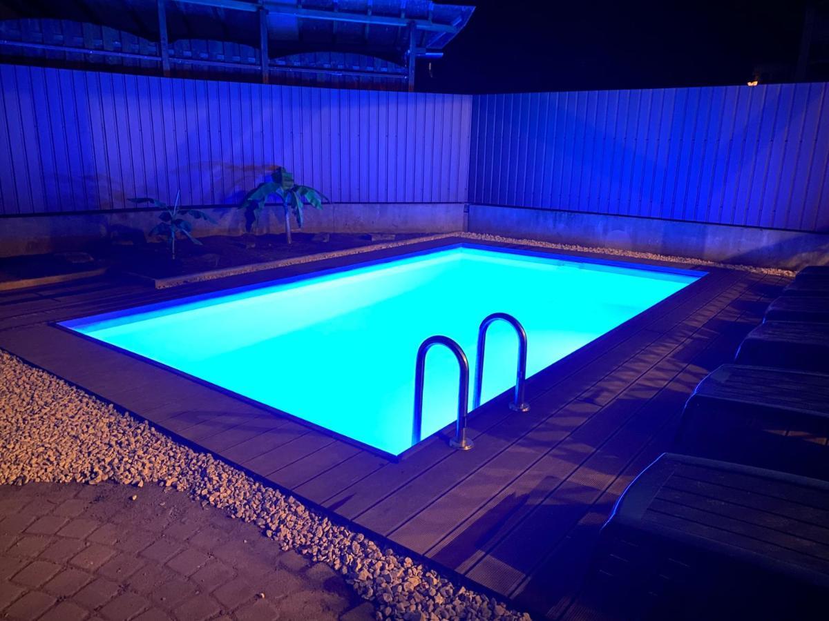 Veronika Lux Apartman Hajdúszoboszló Esterno foto