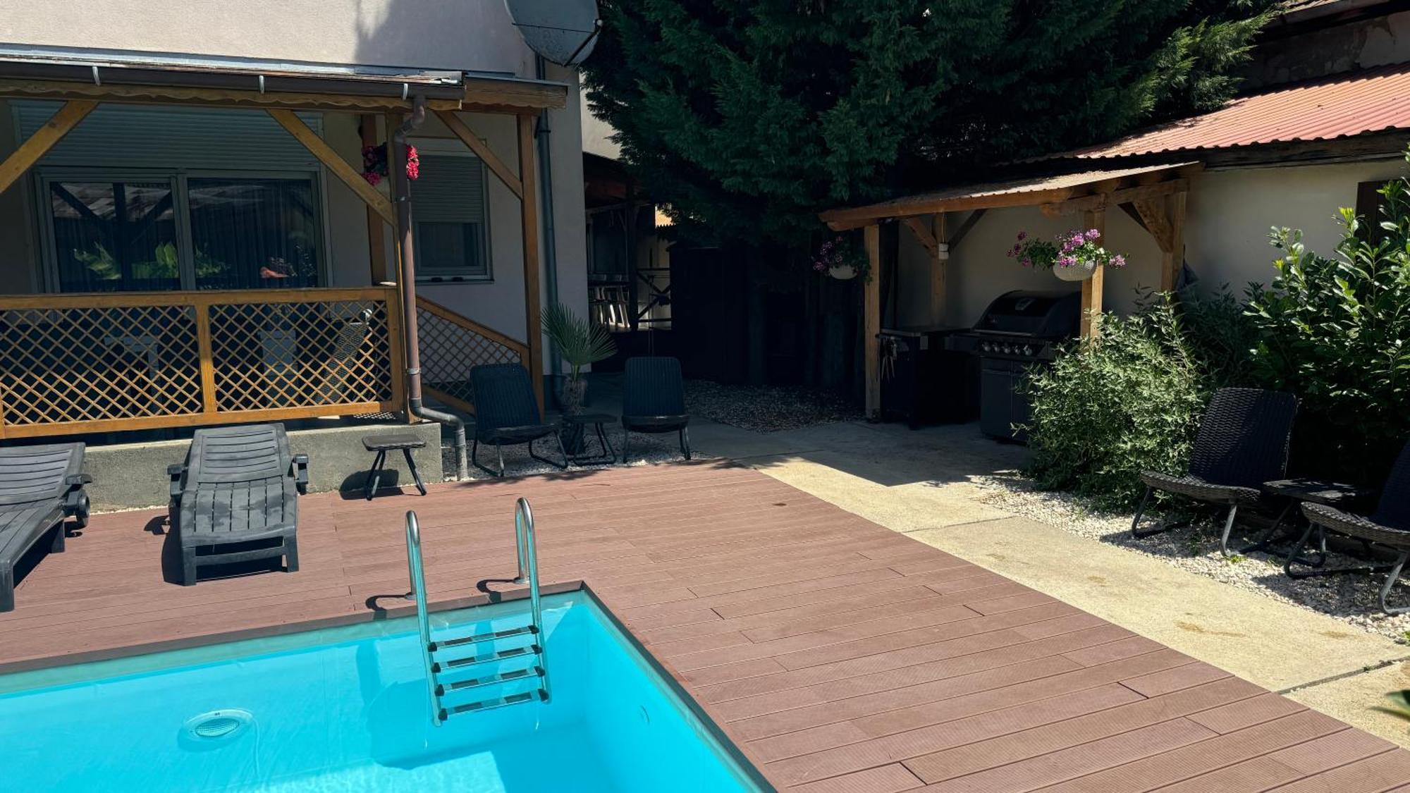 Veronika Lux Apartman Hajdúszoboszló Esterno foto