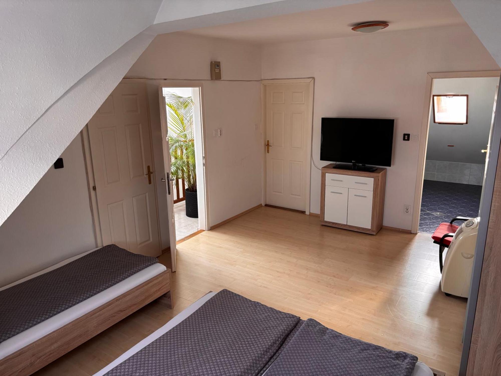 Veronika Lux Apartman Hajdúszoboszló Esterno foto